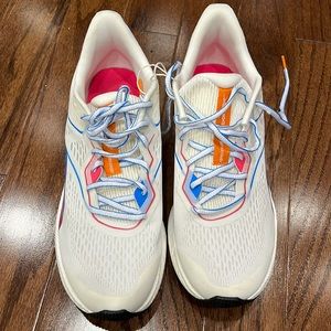 Reebok Everyday 9mm neutral tennis shoes size 8 1/2